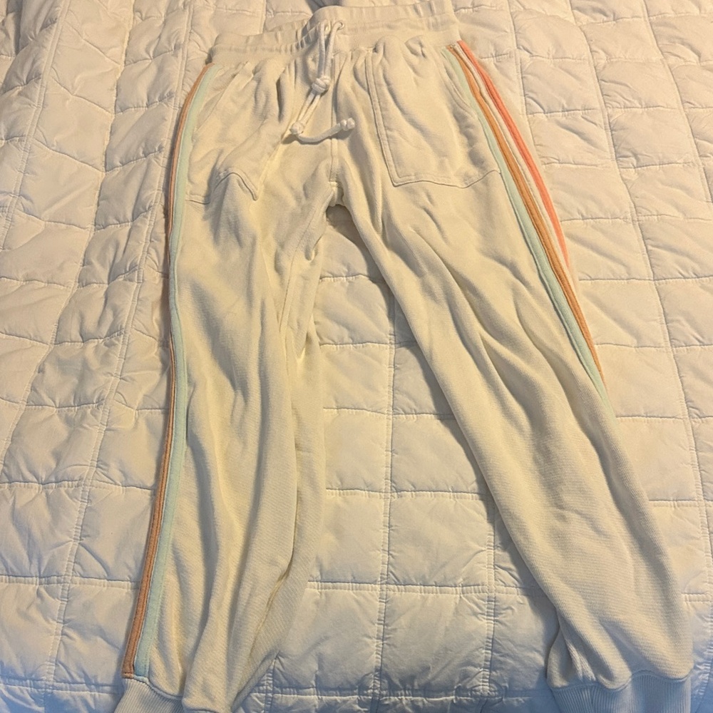 Faherty White Joggers with Rainbow Stripes